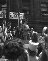 Mitchell Page,1944